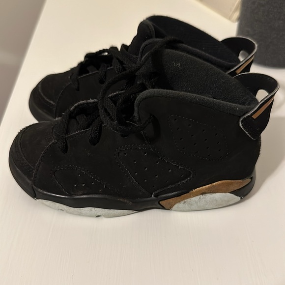 Nike Air Jordan 6 Retro Black Metallic Gold PS - Picture 2 of 4